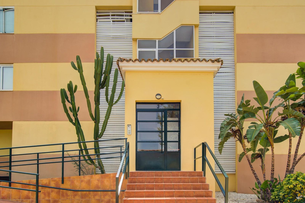 44fdc5e143c63296e4b1278bc9ad4df5 - 38