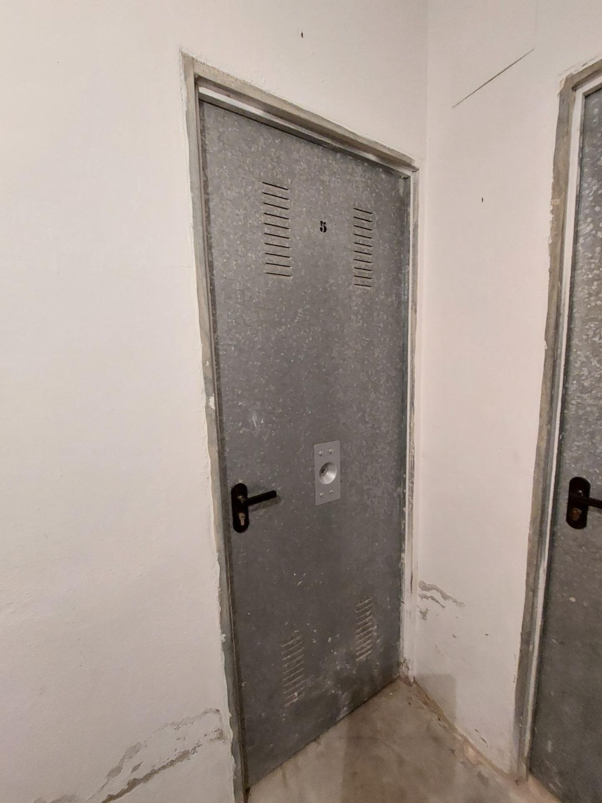 44fdc5e143c63296e4b1278bc9ad4df5 - 41