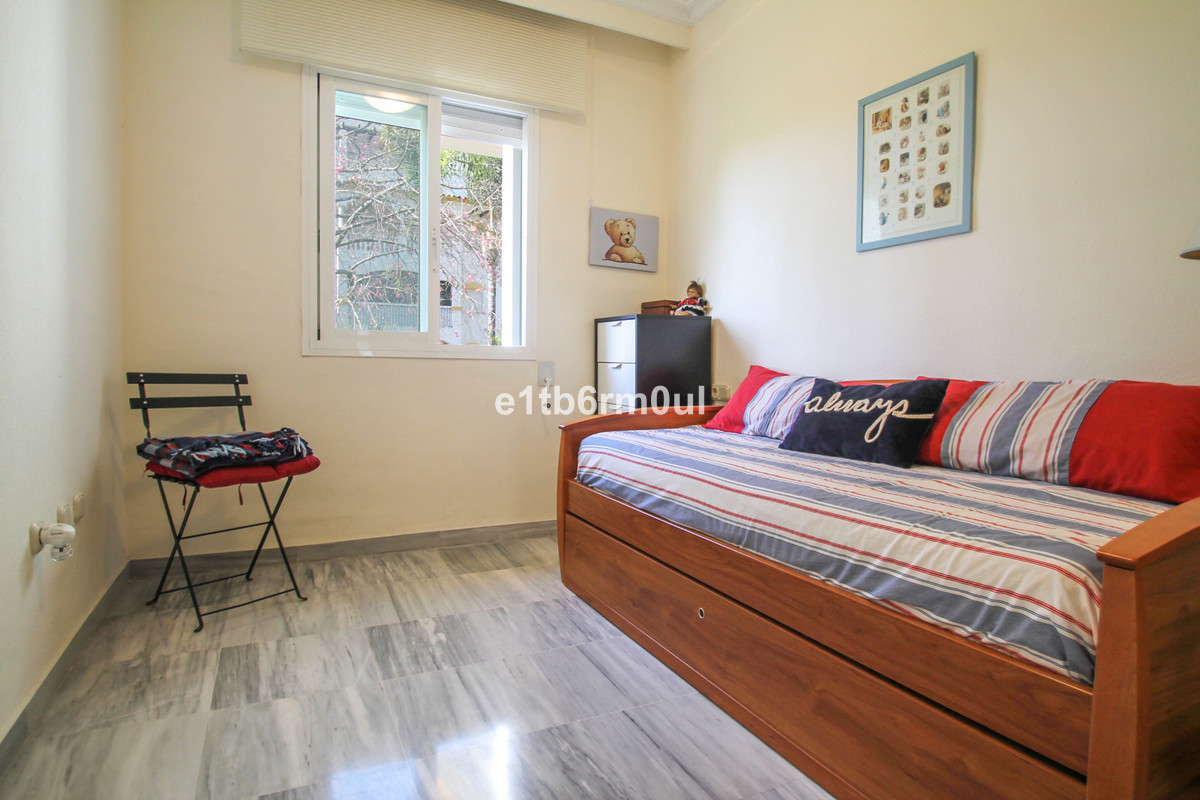 45325be373054b5d8722a5e56b11f25b - 12