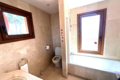 45df130360a5bae984b87609bae85bd5 - 13