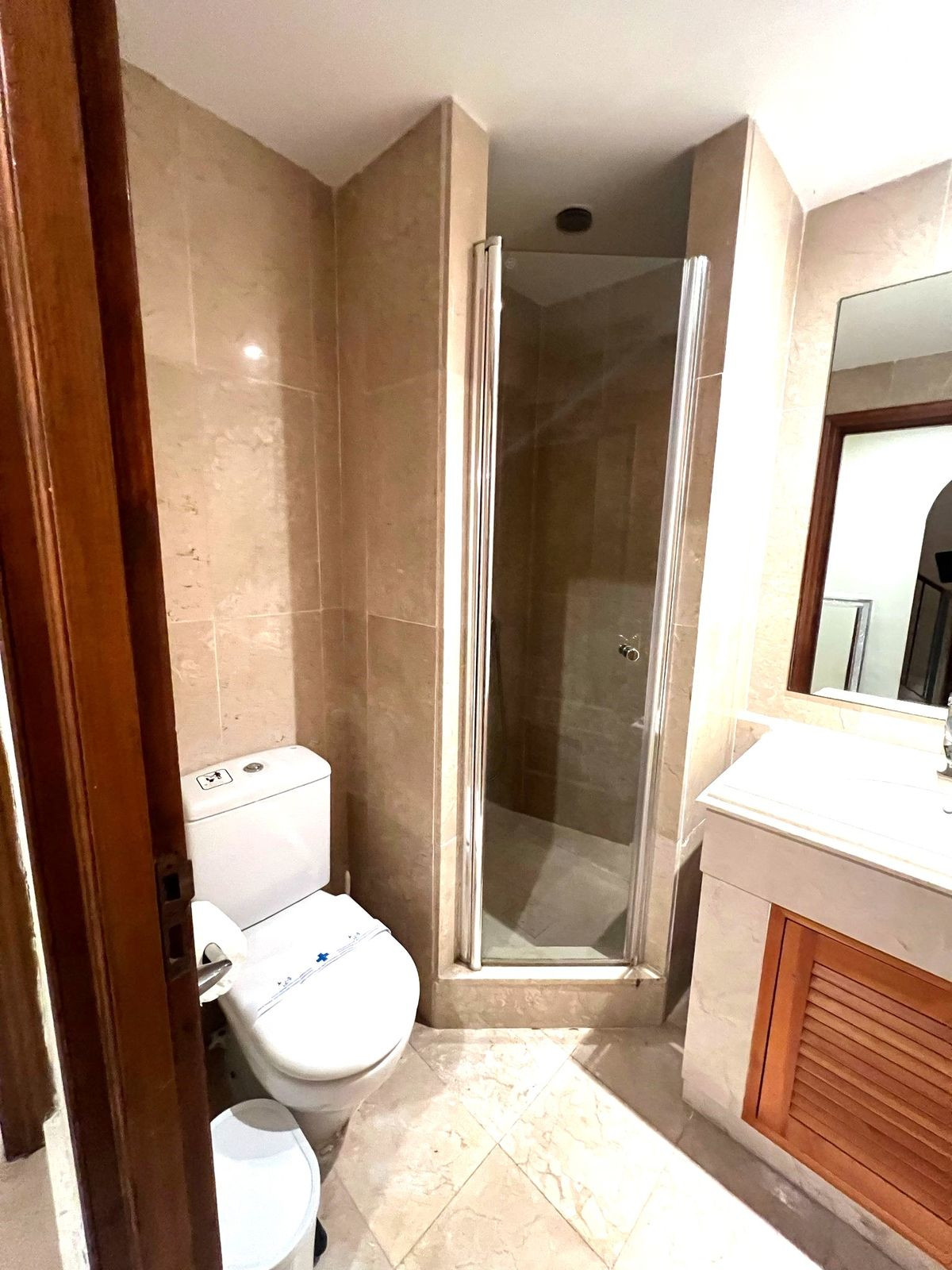 45df130360a5bae984b87609bae85bd5 - 20