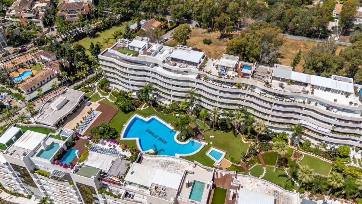 46c0923ad058b799bd807467ab236132 - 29