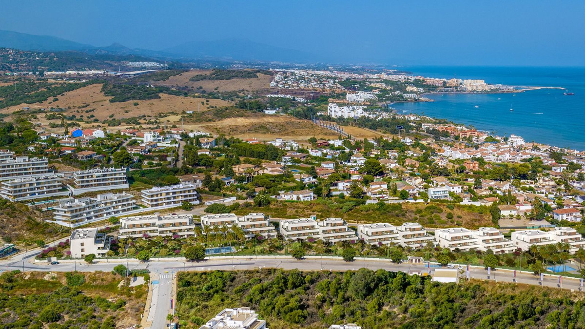 4741ff1af6de72f8a8172d382bb1e97e - 17