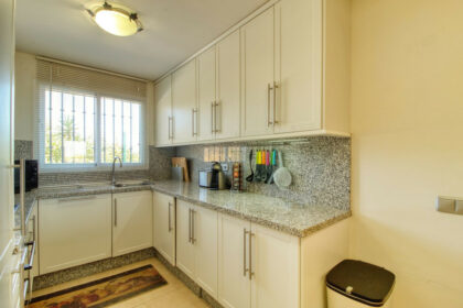 47e84de291926b8601eee4cda2cf3333 - 14