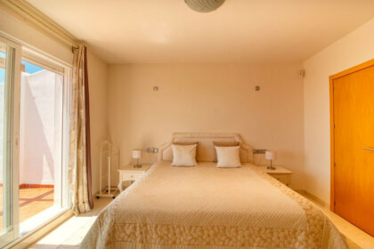 47e84de291926b8601eee4cda2cf3333 - 20