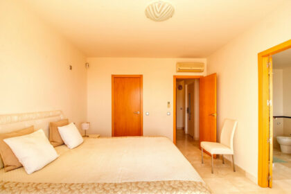 47e84de291926b8601eee4cda2cf3333 - 21