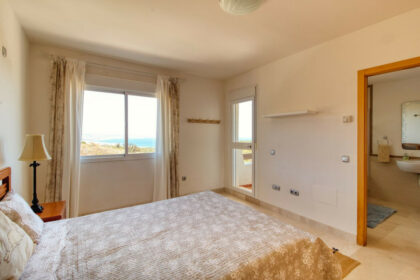 47e84de291926b8601eee4cda2cf3333 - 25