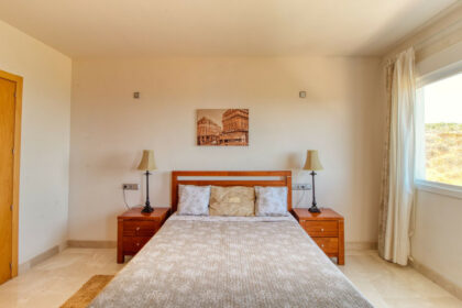 47e84de291926b8601eee4cda2cf3333 - 27