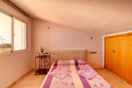 47e84de291926b8601eee4cda2cf3333 - 32