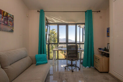 48588e06d18418b551cb16c5245c580c - 43