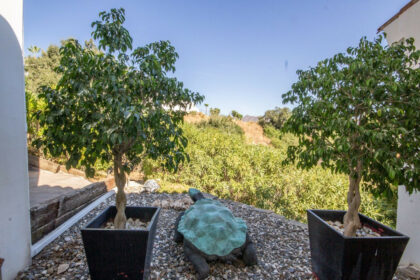 48588e06d18418b551cb16c5245c580c - 44