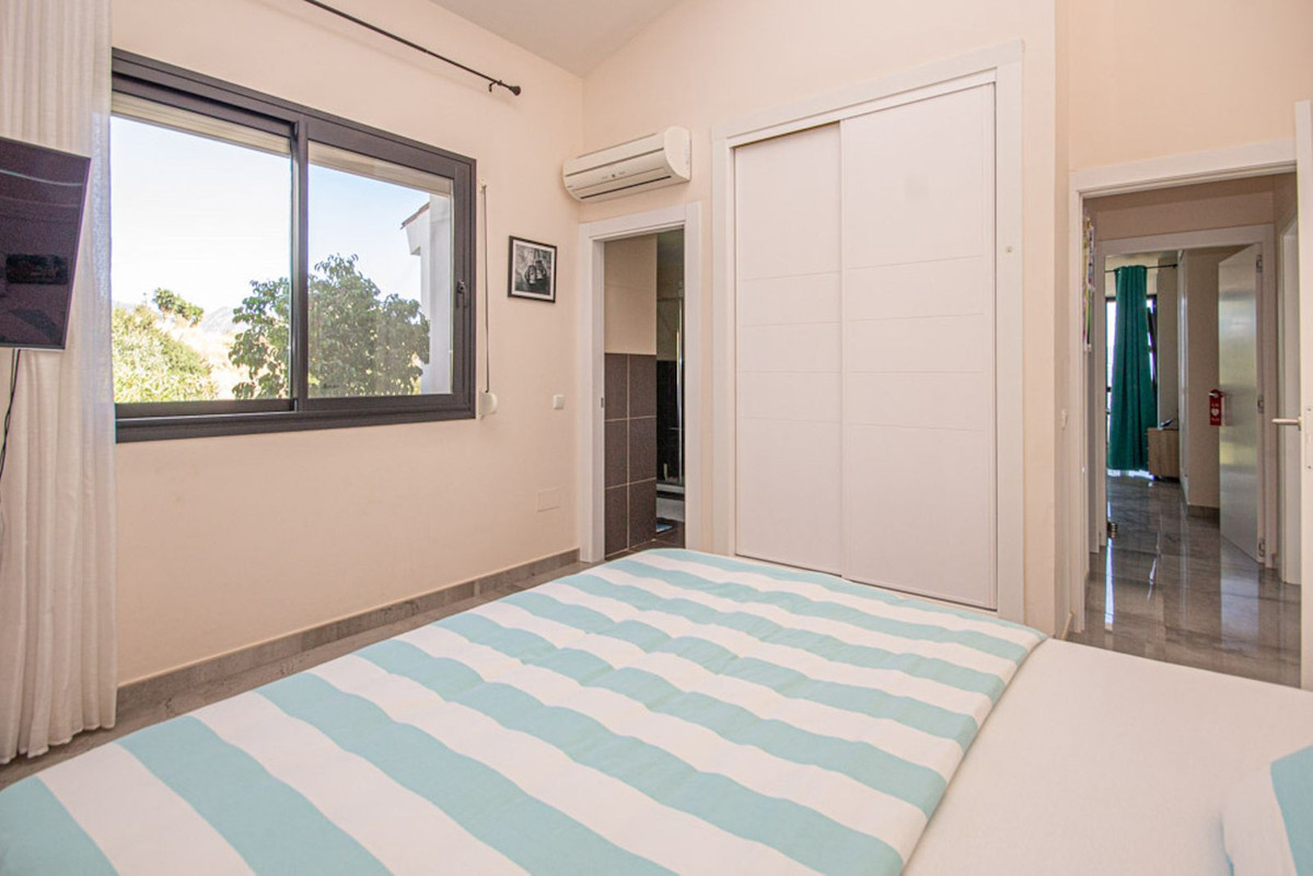 48588e06d18418b551cb16c5245c580c - 45