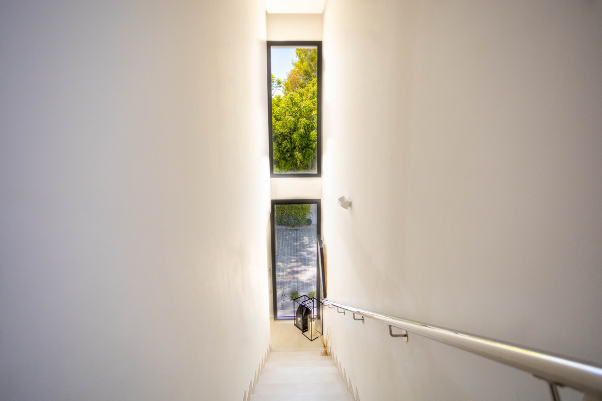 486c6c628c8b889b8f055b299a9bc5e7 - 22