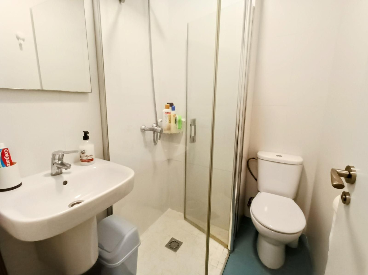 493b1bf83767db3fa4d4852b2f111598 - 9