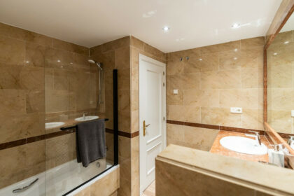 4946a227305bc3a94fed41708d0b9844 - 19