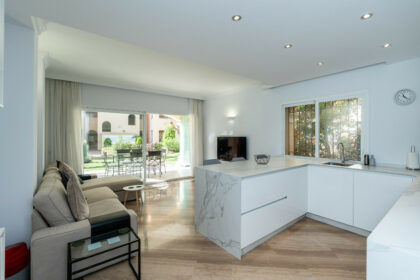 4946a227305bc3a94fed41708d0b9844 - 9