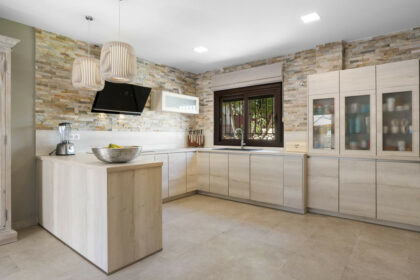 49ae48adb90469ce65d544322b0442d9 - 11