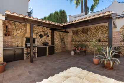 49ae48adb90469ce65d544322b0442d9 - 43