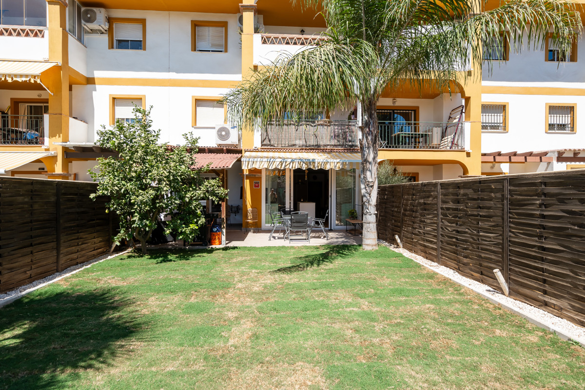 4a1c14ffd5efe5973d5a7c92e90fc86f - 16