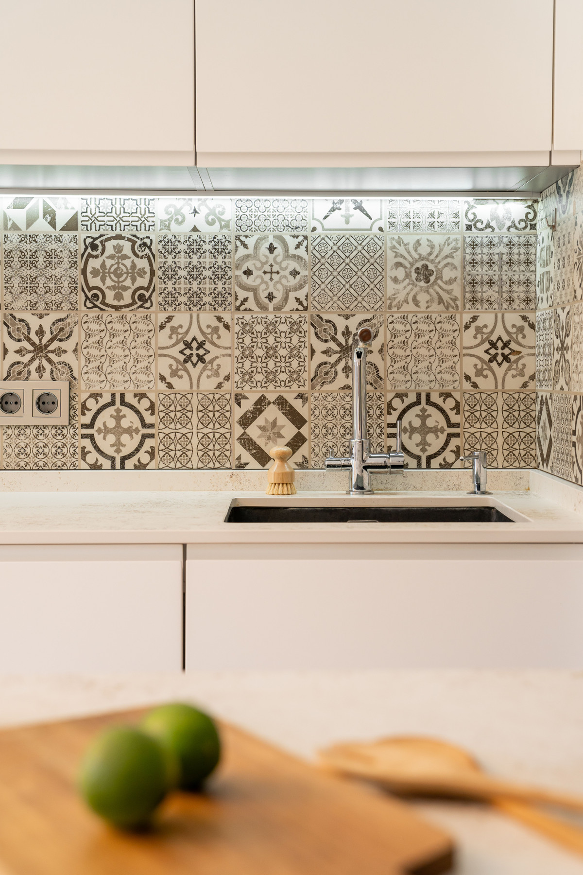 4a1c14ffd5efe5973d5a7c92e90fc86f - 23