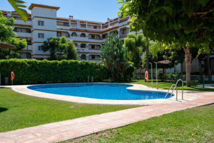 4a1c14ffd5efe5973d5a7c92e90fc86f - 32