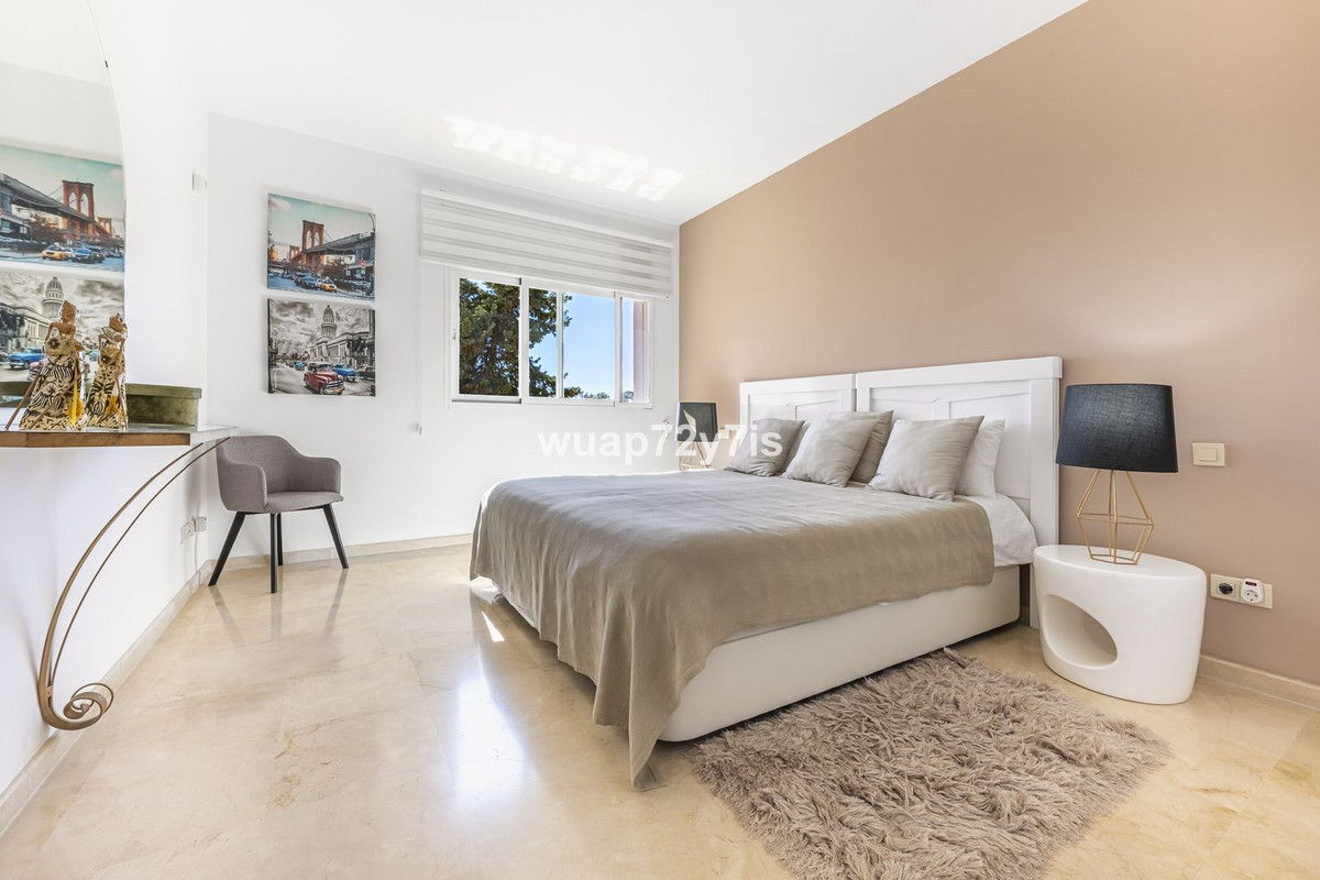 4a364ebc1628e9de61ca3ca3a35d722e - 19