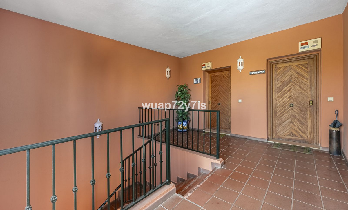 4a364ebc1628e9de61ca3ca3a35d722e - 24