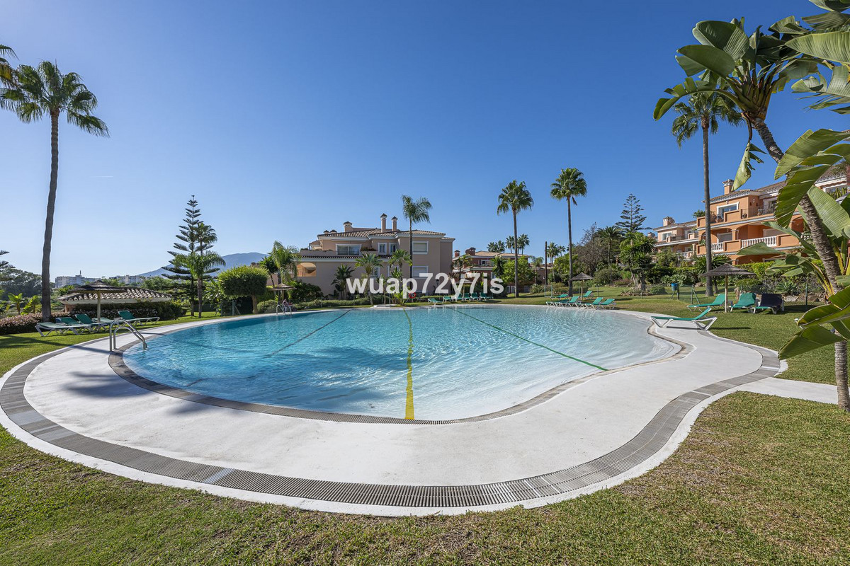 4a364ebc1628e9de61ca3ca3a35d722e - 29