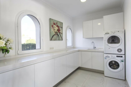 4bef54e9362ad64de65b9d0d1a367868 - 20