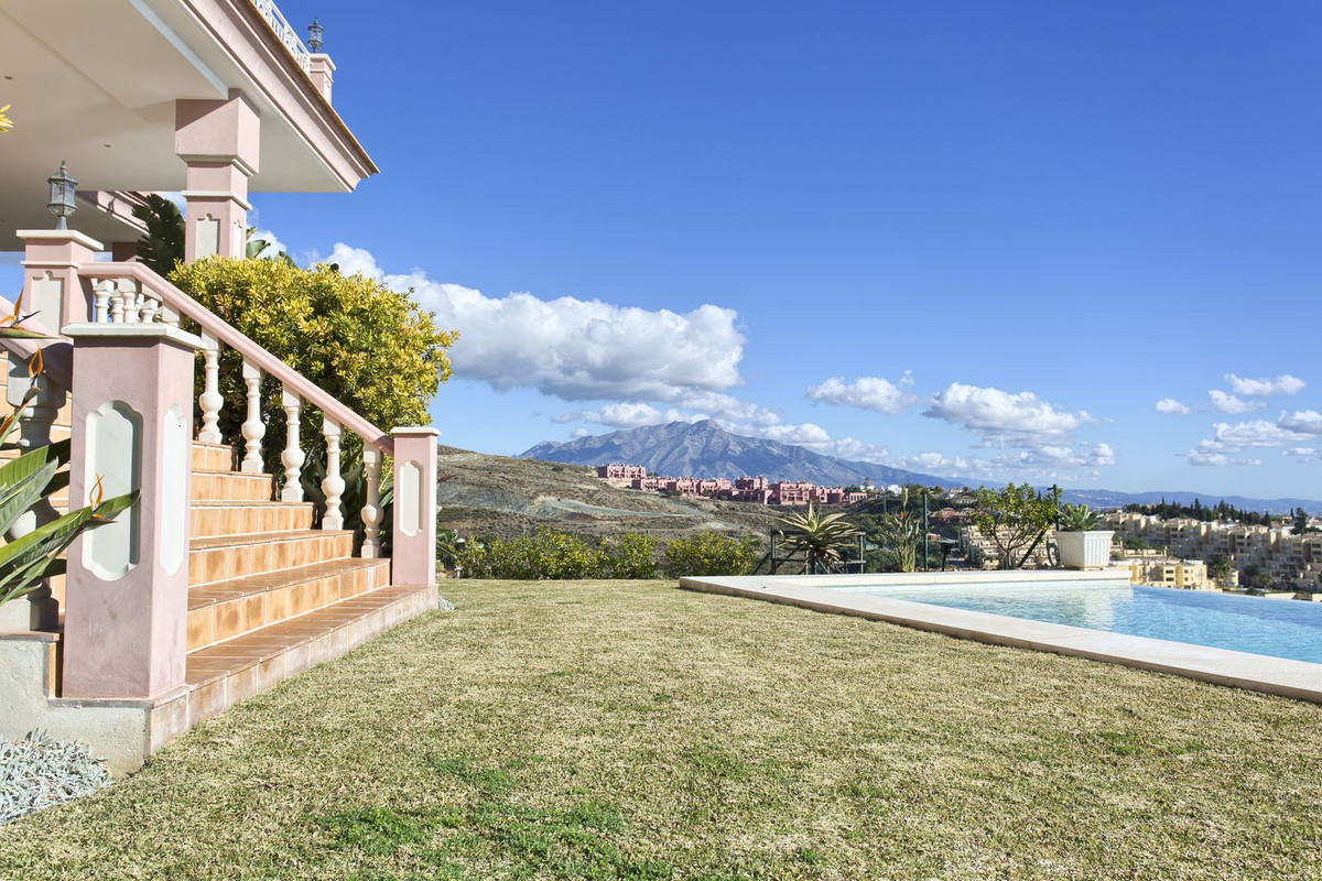 4bef54e9362ad64de65b9d0d1a367868 - 4