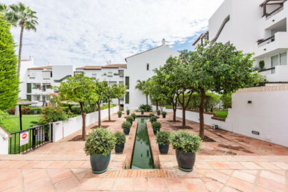 4c4b58b0137a5392d2a9ee25e99b8b58 - 18