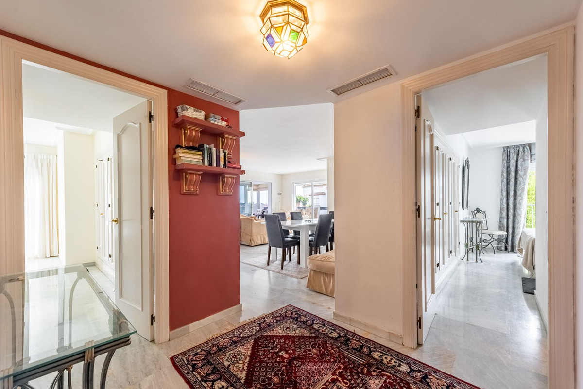 4c4b58b0137a5392d2a9ee25e99b8b58 - 4