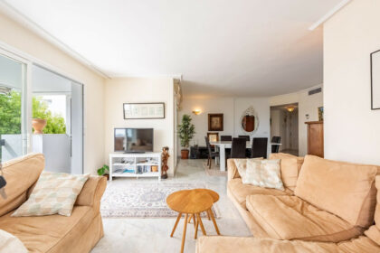 4c4b58b0137a5392d2a9ee25e99b8b58 - 5