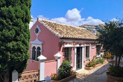 4c4d31320666bba8e7376b49eab9183e - 1