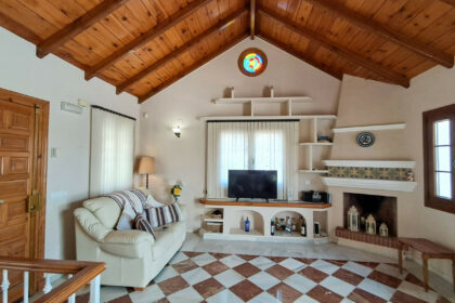 4c4d31320666bba8e7376b49eab9183e - 10