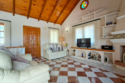 4c4d31320666bba8e7376b49eab9183e - 12