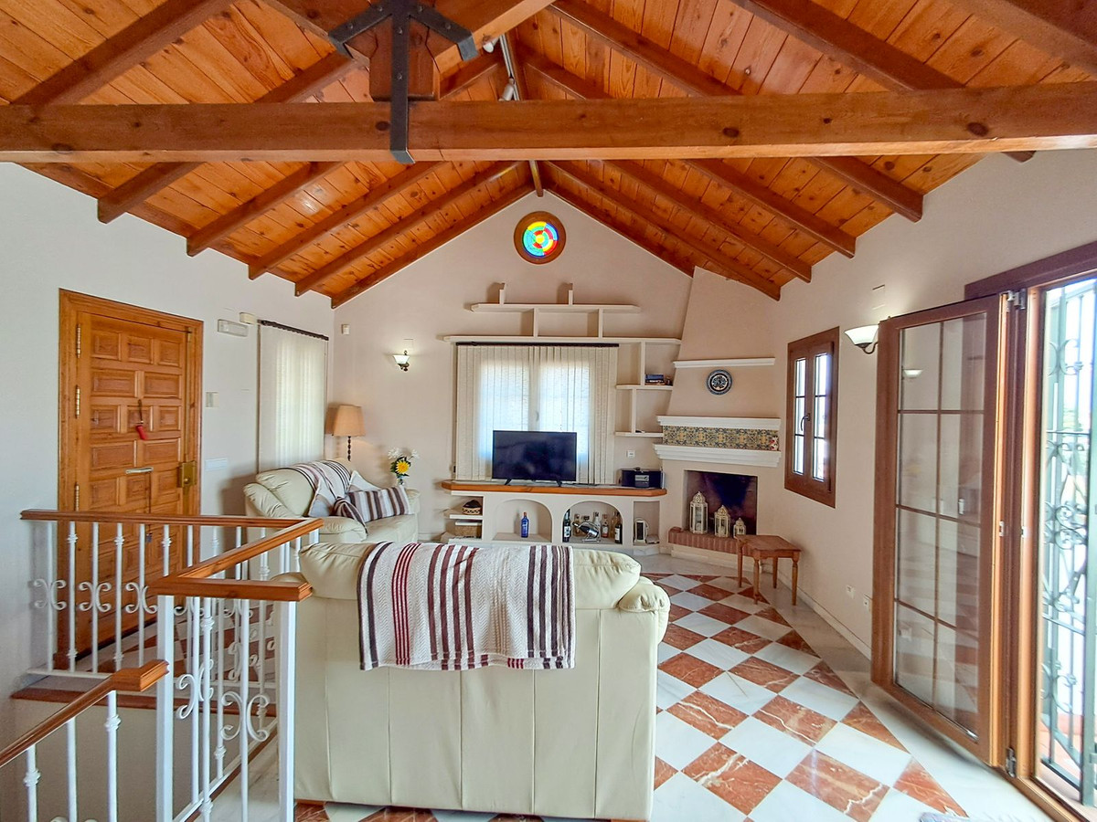 4c4d31320666bba8e7376b49eab9183e - 13