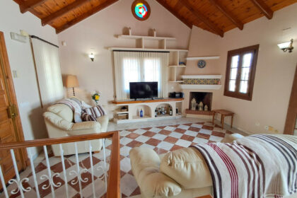 4c4d31320666bba8e7376b49eab9183e - 14