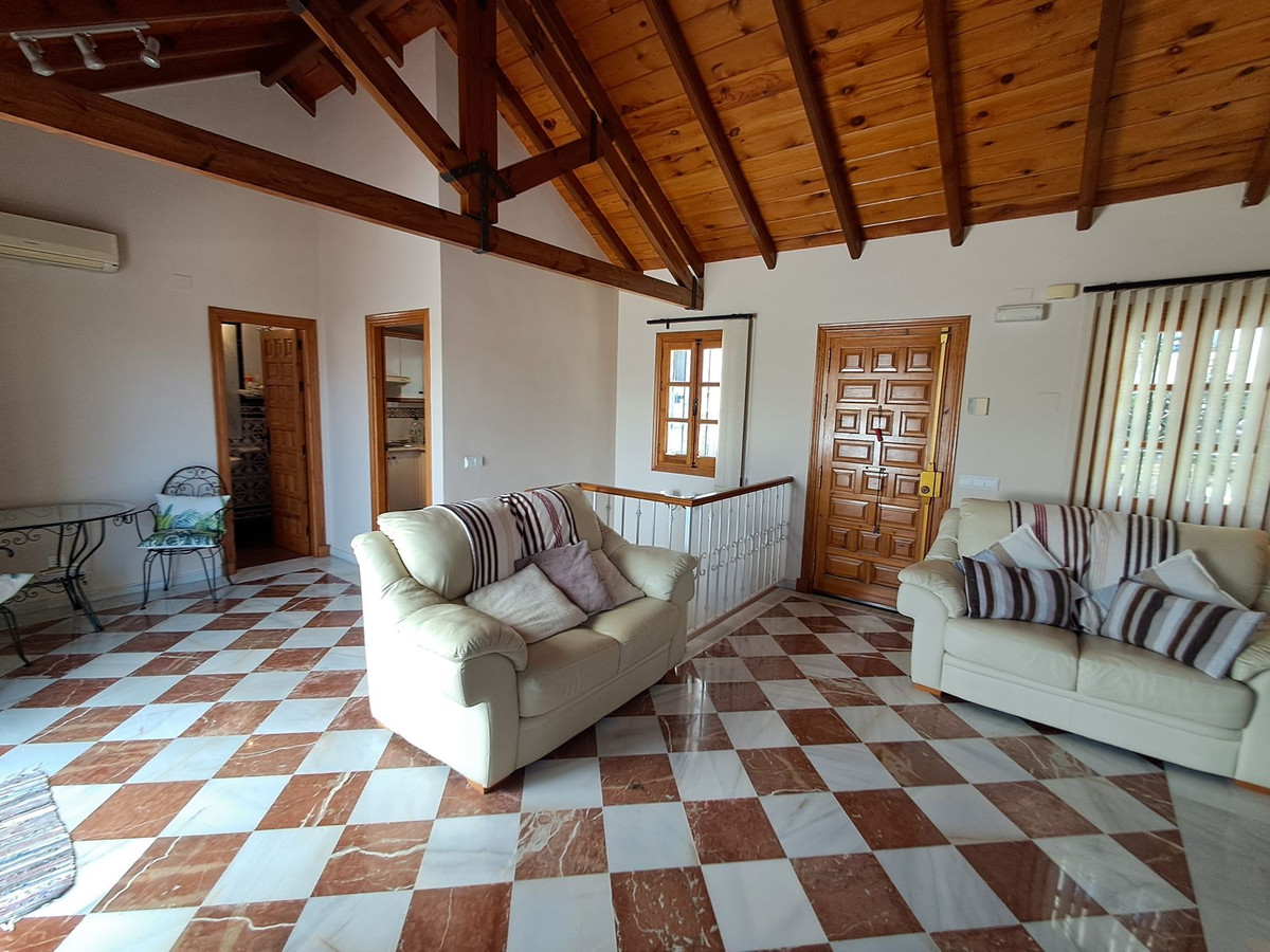 4c4d31320666bba8e7376b49eab9183e - 17