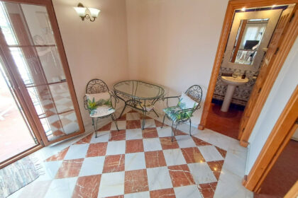 4c4d31320666bba8e7376b49eab9183e - 19