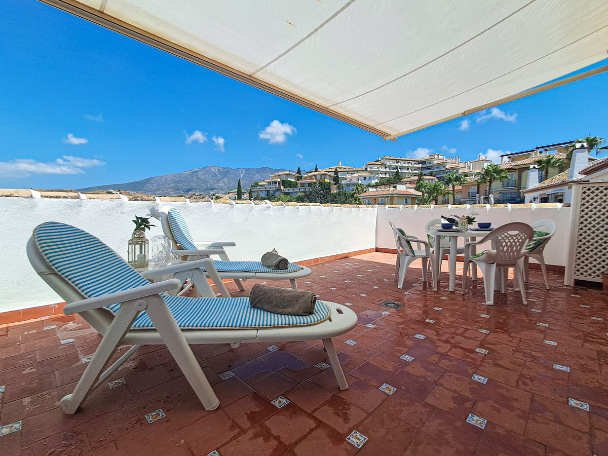 4c4d31320666bba8e7376b49eab9183e - 2