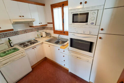 4c4d31320666bba8e7376b49eab9183e - 20