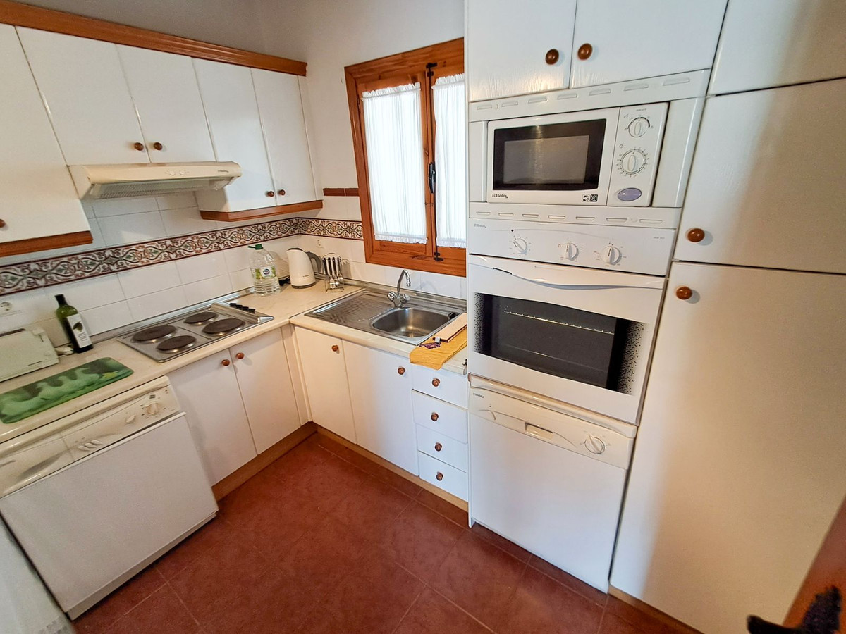 4c4d31320666bba8e7376b49eab9183e - 20