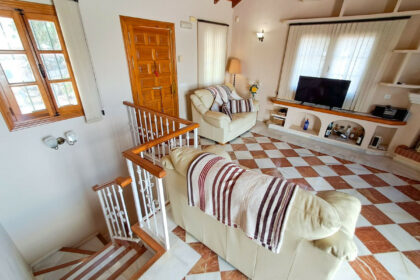 4c4d31320666bba8e7376b49eab9183e - 21