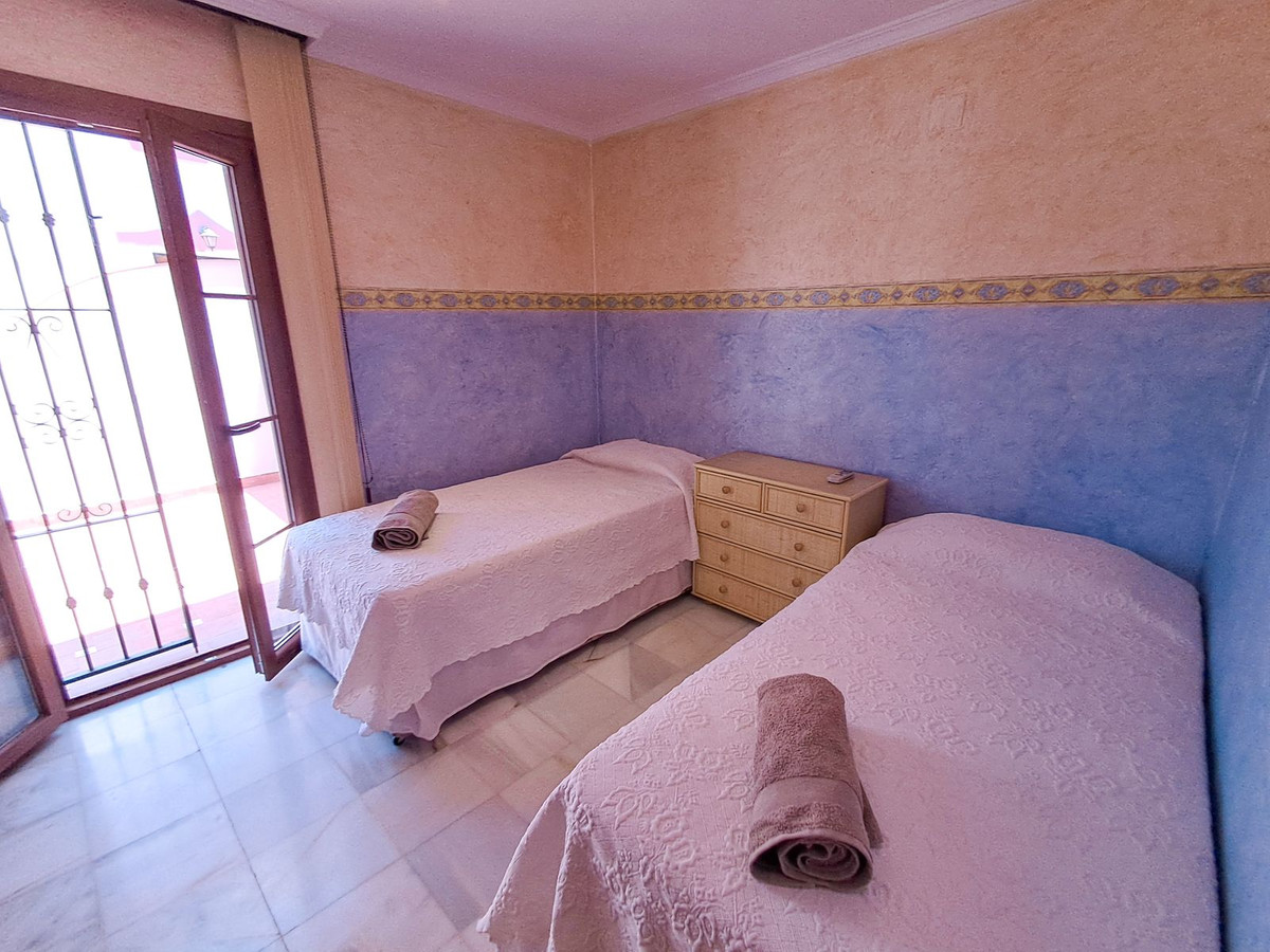 4c4d31320666bba8e7376b49eab9183e - 23