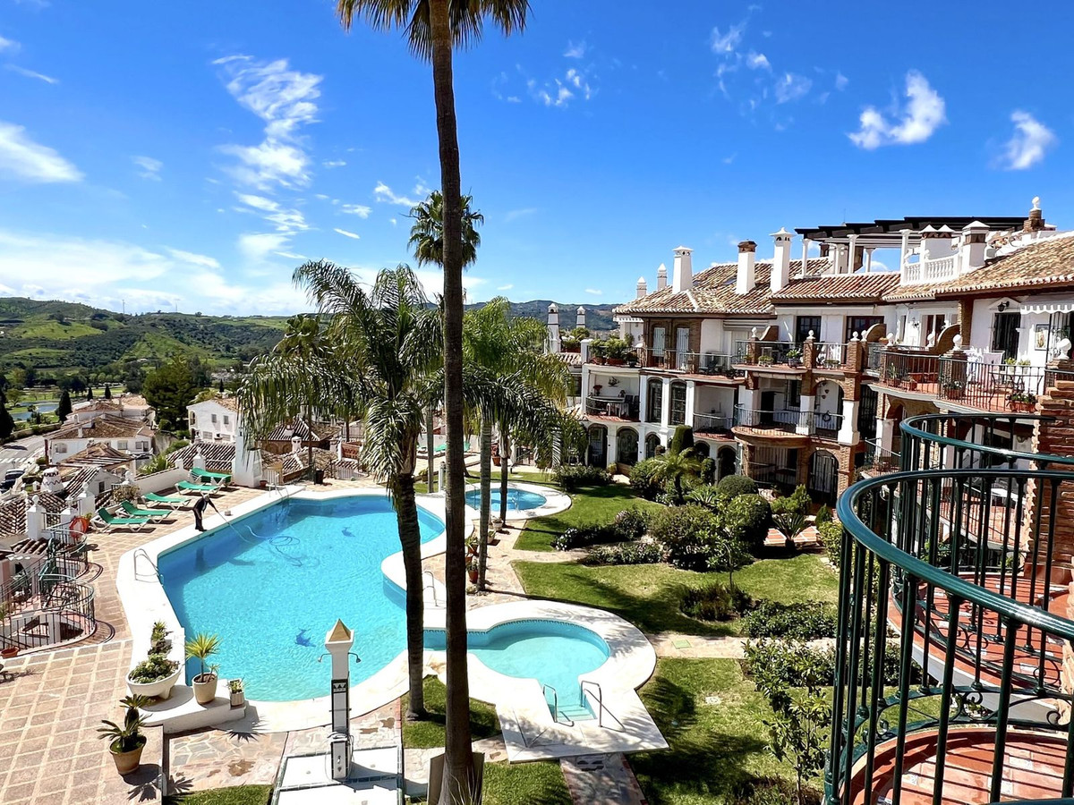 4c4d31320666bba8e7376b49eab9183e - 34