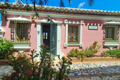 4c4d31320666bba8e7376b49eab9183e - 4