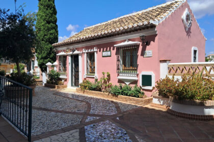 4c4d31320666bba8e7376b49eab9183e - 9