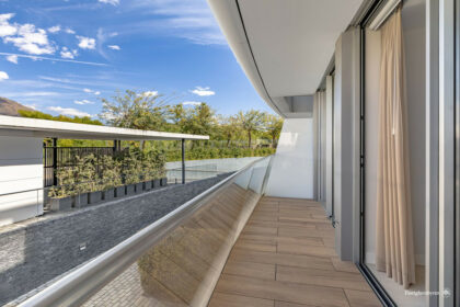 4d5021fe6d5761880033547686efabb9 - 11