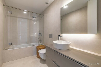 4d5021fe6d5761880033547686efabb9 - 21